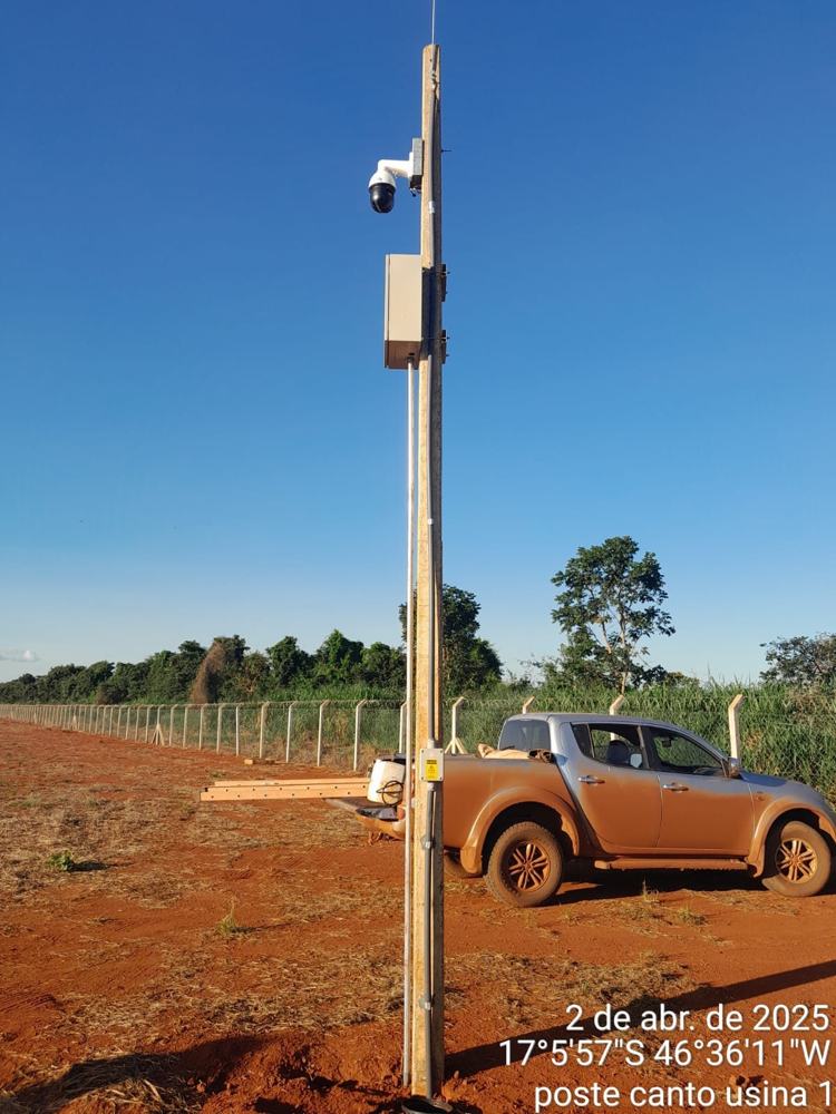 Poste de CFTV instalado